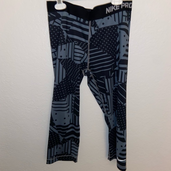 Nike Pro fitness capri leggings mid rise tights cute bottoms stretch waist pants - Picture 8 of 12